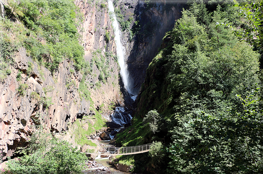 foto Cascata sul Rio Sinigo